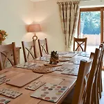 Country Semesterbostad *