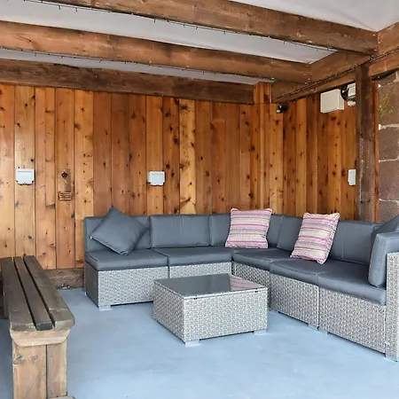 Country * Great Musgrave